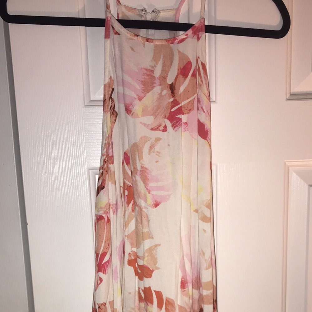 Women’s dress